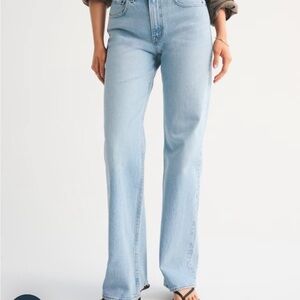 Abercrombie High-Rise 90’s Relaxed Fit Jeans
